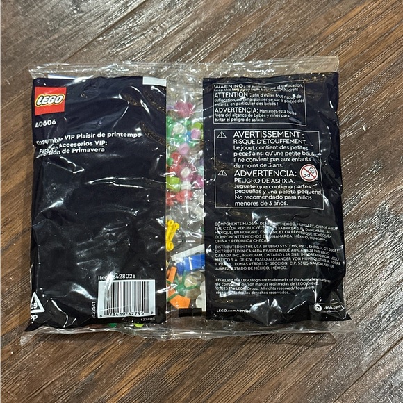 Lego VIP Spring Fun VIP Add-On Pack - Picture 3 of 4